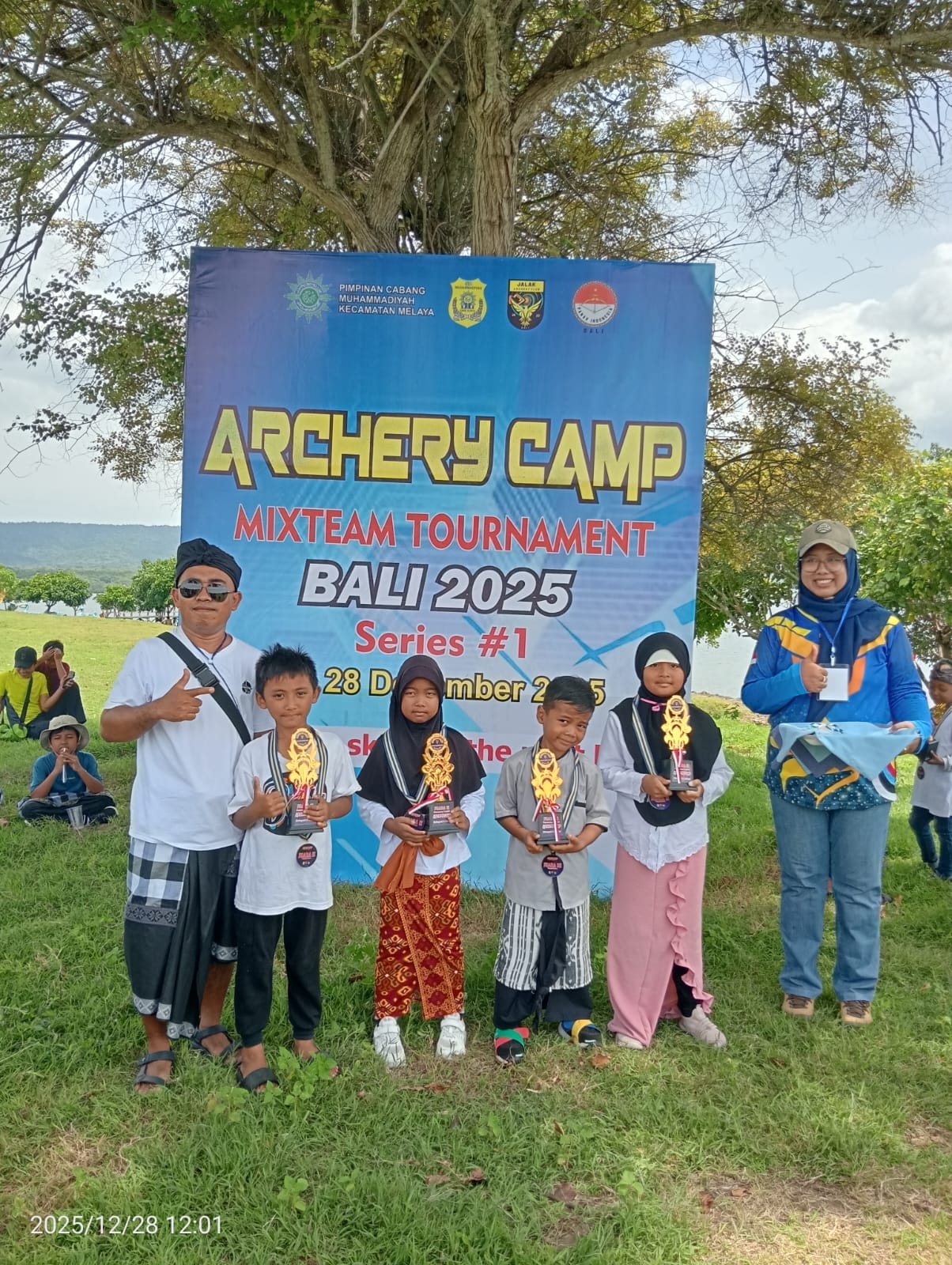 Archery Camp, berkemah di tepi pantai sambil berlatih dan berkompetisi
